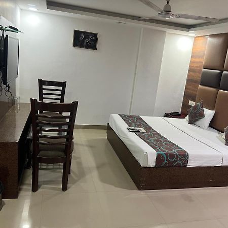 Hotel Le Mount Near Igi Airport New Delhi Exterior photo