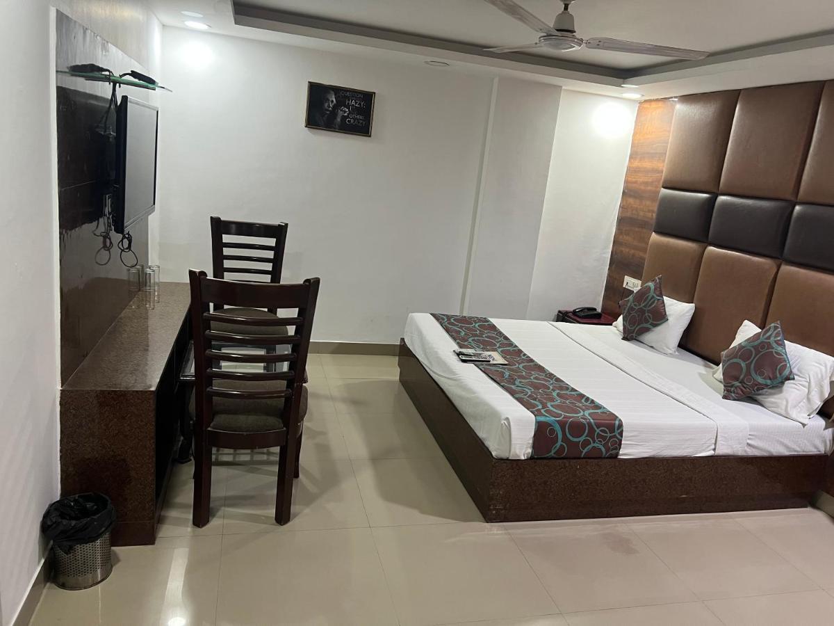 Hotel Le Mount Near Igi Airport New Delhi Exterior photo