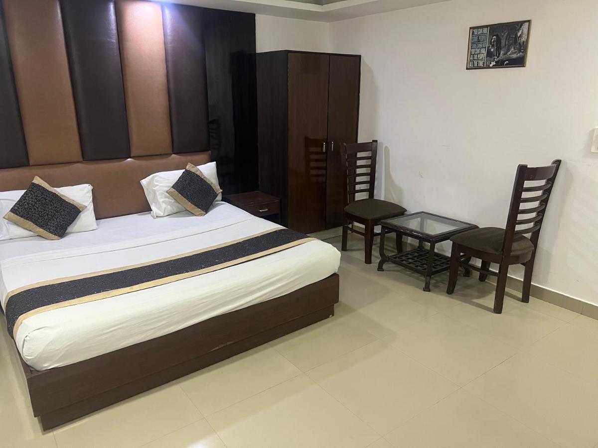 Hotel Le Mount Near Igi Airport New Delhi Exterior photo